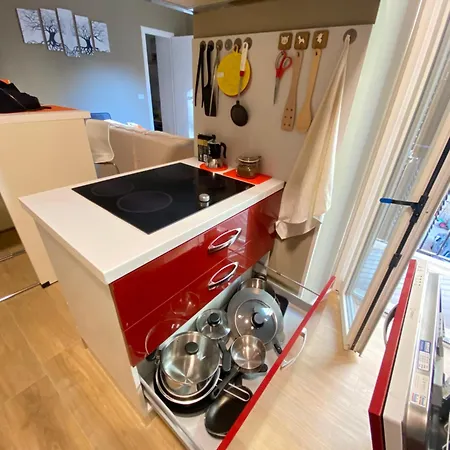 Vacanzeromacentro Apartamento *